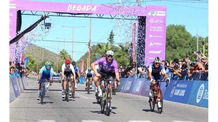Martín Vidaurre consiguió el primer lugar en la Vuelta del Porvenir.