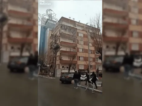 Colapso de edificio tras terremoto en Turquía