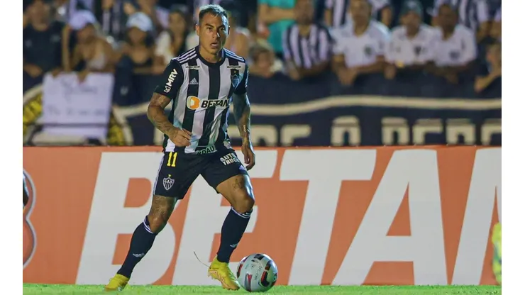 Eduardo Vargas jugó un partido completo bajo elevadísimos índices de temperatura y humedad.
