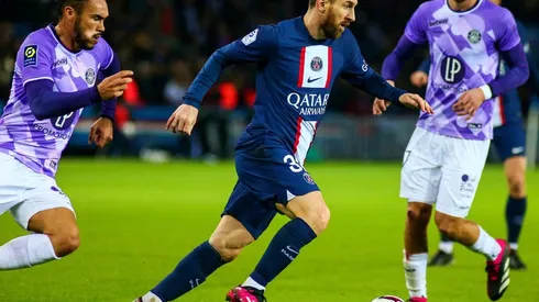 Gabriel Suazo ingresó en el segundo tiempo en Parque de los Príncipes, pero no pudo torcer el destino de Toulouse ante PSG