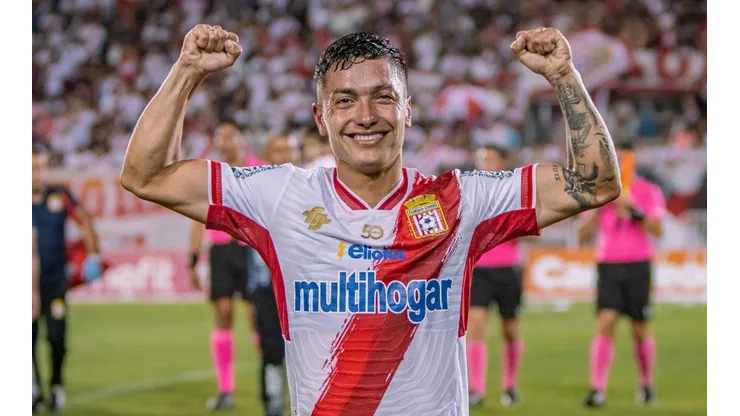 Cristián Zavala debutó con dos asistencias en Curicó Unido