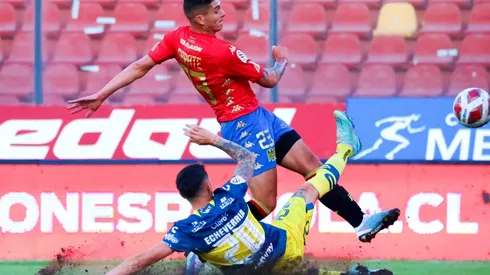 La cancha de Santa Laura tiene mucho margen de mejora, como Unión Española y Everton