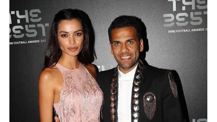 Dani Alves suplica a su esposa salvar el matrimonio