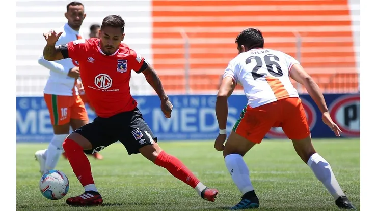 La última vez que el Popular jugó de rojo un partido oficial fue en la derrota por 2 a 1 ante Cobresal, por la segunda fecha del Campeonato Nacional de 2020.