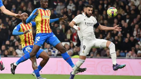 Benzema no pudo terminar el partido y preocupa al Madrid
