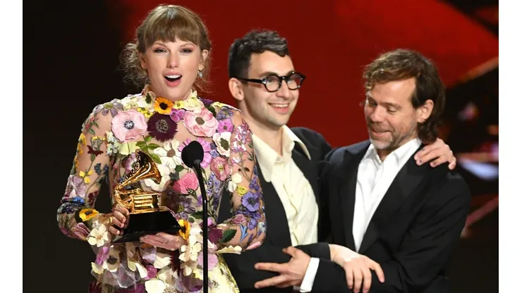 ¿En qué categorías de los Grammy está nominada Taylor Swift?