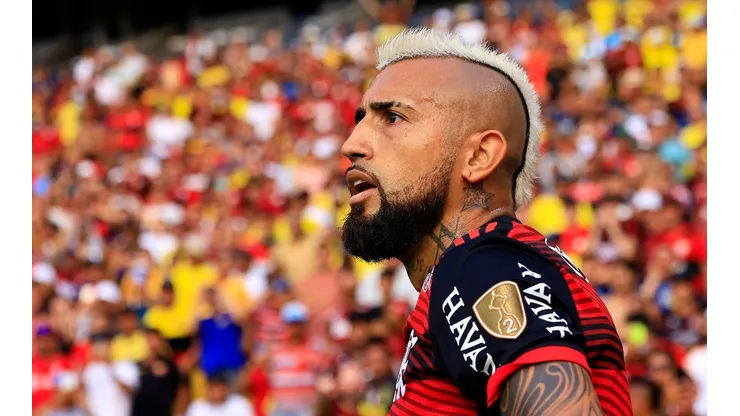 Arturo Vidal mostró mucha rabia al no tener minutos en el Flamengo.