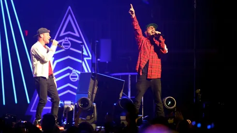 Dos integrantes de Backstreet Boys fueron captados comprando en Santiago