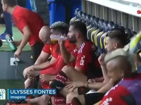 ¡Explotó! Vidal lanza los zapatos lejos