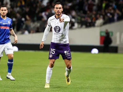 Prensa francesa destaca a Gabriel Suazo: "Una tarde en pantuflas"