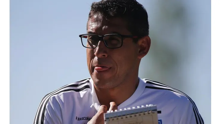 Bscuñán dirigirá a Colo Colo ante Ñublense