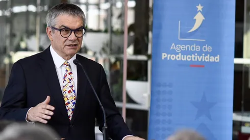 Gobierno logra superávit fiscal el 2022