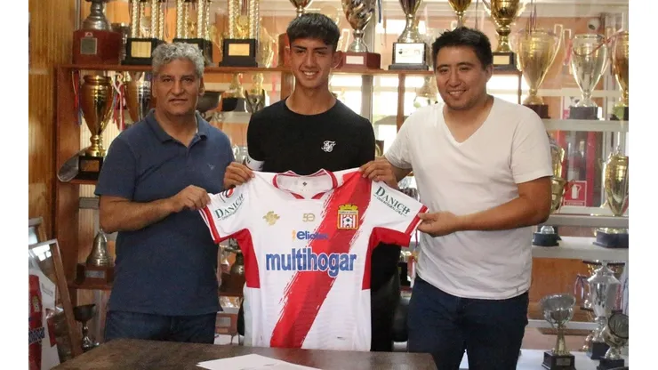 La presentación de Matías Retamal en Curicó