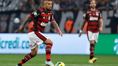 Flamengo de Vidal y Pulgar juegan su último partido previo a embarcar a la Copa Mundial de Clubes.