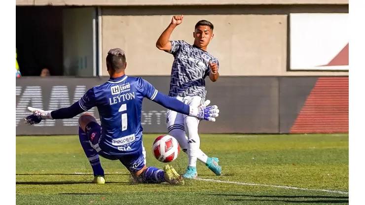 Jordhy Thompson será titular nuevamente en Colo Colo