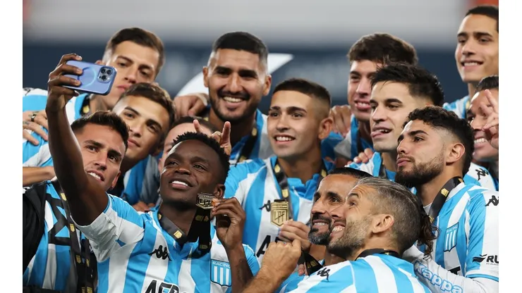 Racing viene encendido tras coronarse como Supercampeón de Argentina la semana pasada.