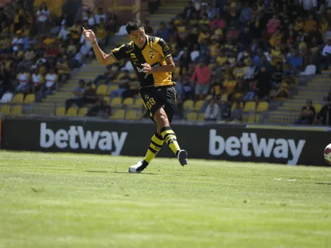 El primer gol de Cabral tras salir de prisión fue con asistencia de Parraguez