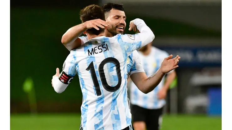 El Kun conversó sobre la presencia del 10 en el próximo Mundial.