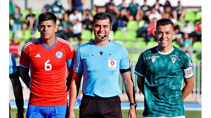Carlos Muñoz anotó uno de los cinco goles convertidos por Wanderers.
