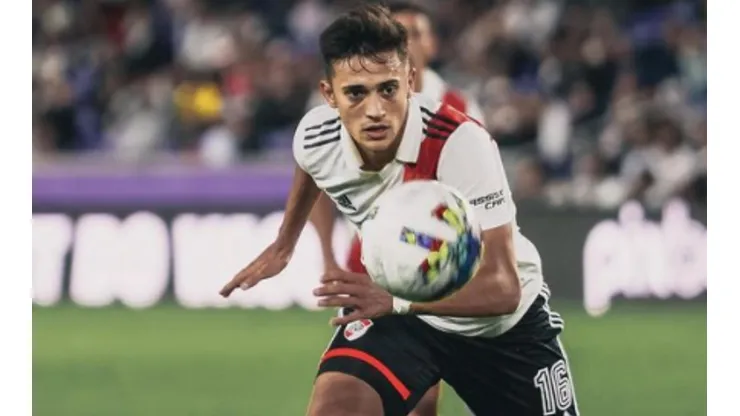 El Pibe empieza su segunda temporada en River tras partir de Colo Colo.
