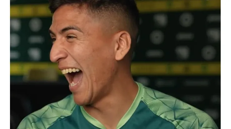 Marcelino Núñez enseñó español a los hinchas del Norwich