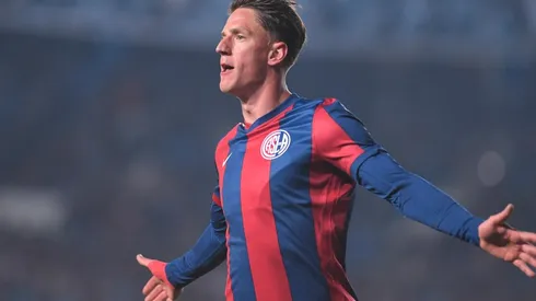 Andrés Vombergar, el nuevo candidato a nueve de Colo Colo 2023.