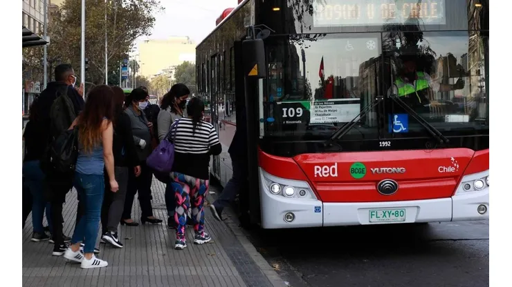 Gobierno anuncia congelamiento en precio del transporte ¿Cuándo sube?