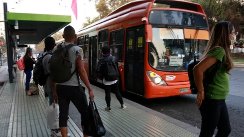 ¿Aumenta el pasaje de la micro y el Metro para estudiantes y adultos mayores?