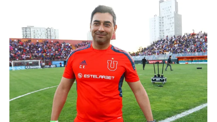 Las dudas en torno a la salida de Carlos Véliz de la U