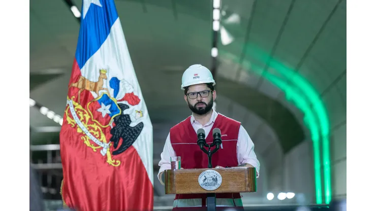 Pdte oficializa extensión de la Línea 2 del Metro de Santiago.