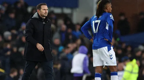Frank Lampard no seguirá entrenando al Everton