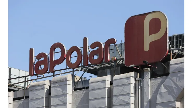 ¿Qué empresa denunció a La Polar por vender ropa falsificada?