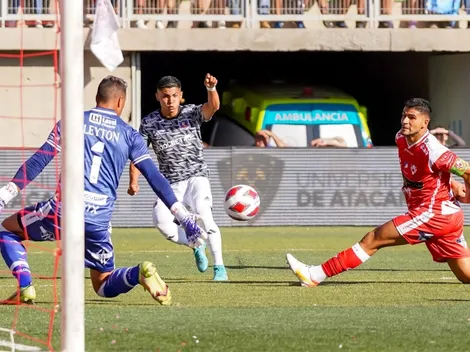 Thompson recuerda a Alexis tras su primer gol