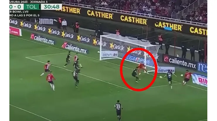 Huerta en el momento del autogol