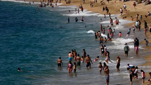 Aumentan restricciones en playas del país
