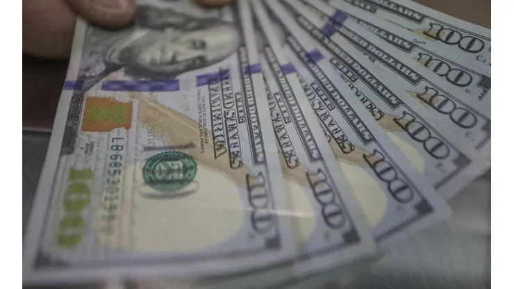 Revisa el precio del dólar en Chile hoy sábado 21 de enero