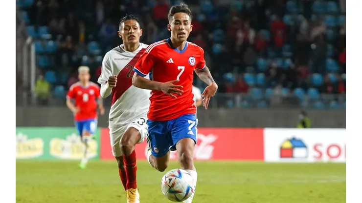 Lucas Assasi irá a la banca en el debut de la Roja Sub 20