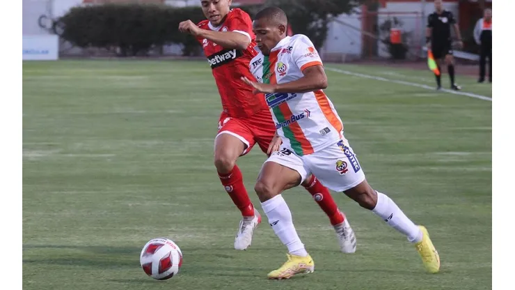 Munder abrió la cuenta tras una asistencia de Lezcano