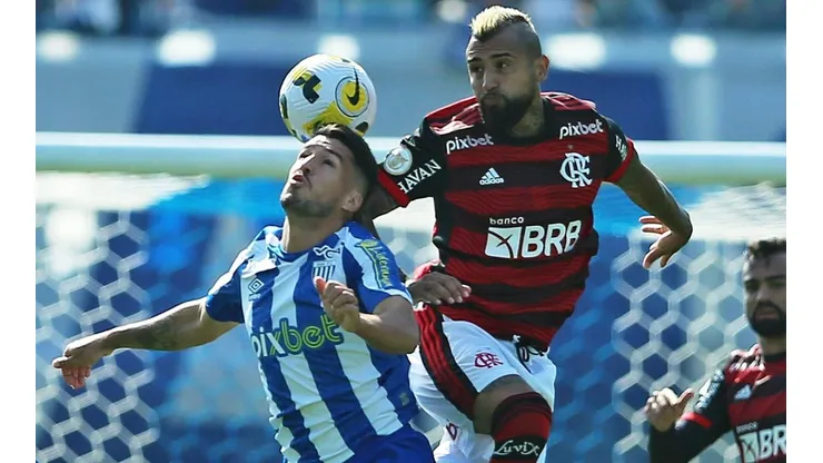 Ex mediocampista de Fluminense dice que Arturo Vidal no es "un gran jugador".