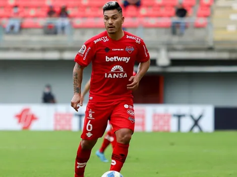 Lorenzo Reyes se queda en Ñublense para jugar la Libertadores