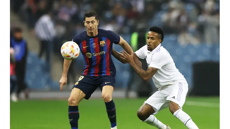 Lewandowski marcó el segundo del Barcelona