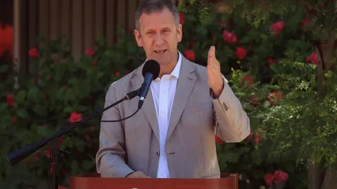 Ministro da detalles del alza de tarifas en transporte público