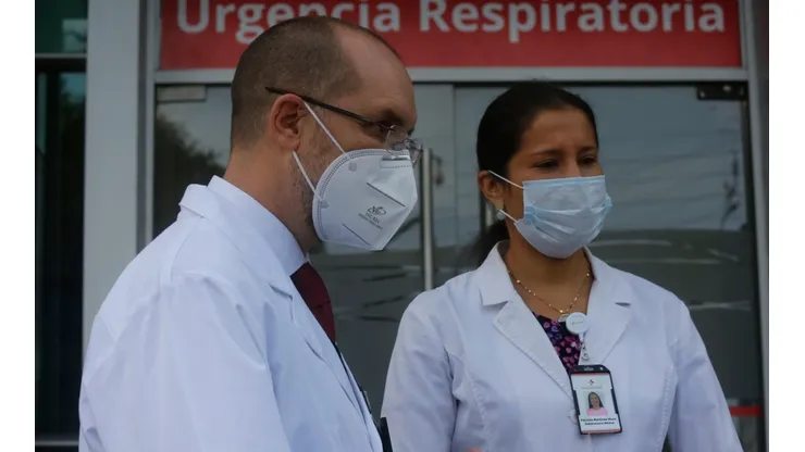 ¿Cuánto ganan en promedio los médicos en Chile?