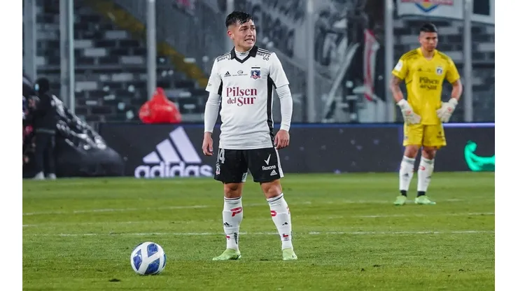 Zavala de momento sigue en Colo Colo.