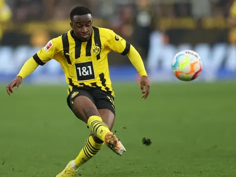 El Dortmund duda que su crack Moukoko tenga 18 años