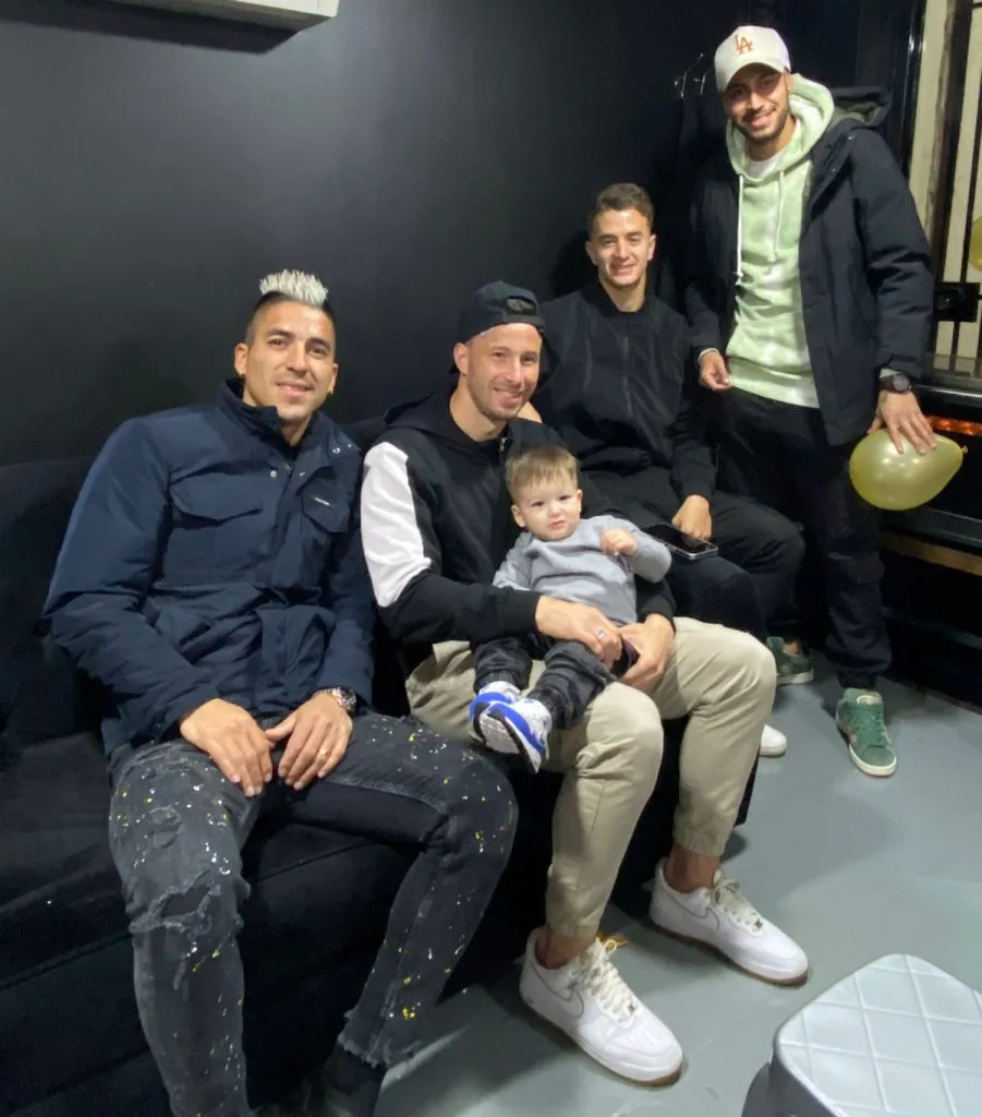 Jugadores azules en la inauguración de Lea Fernández.