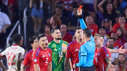 Suazo no estará en el partido ante Argentina