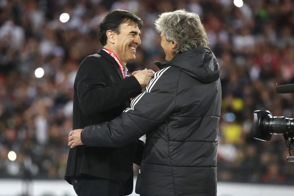 A cuartos de Copa Libertadores con dedicatoria irónica a Quinteros: el Loro se saca y recuerda críticas “de la gente” a su trabajo en Colo Colo.