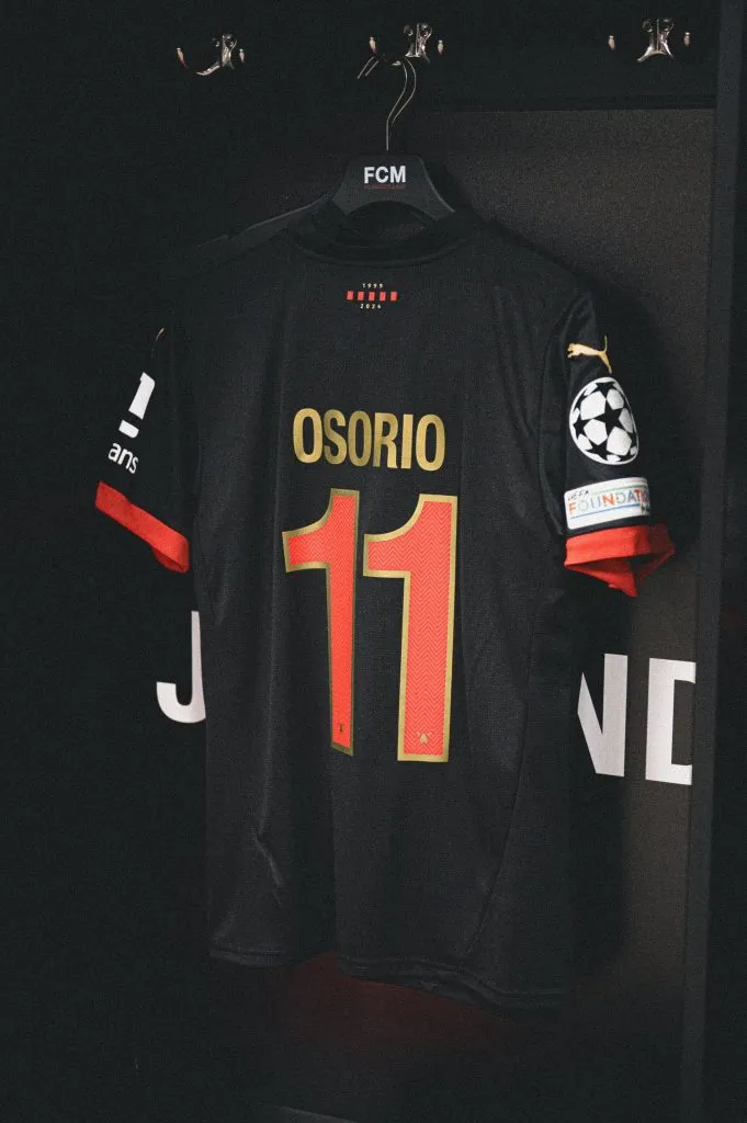 Foto: FC Midtjylland | El chileno es titular.