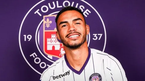 Suazo vive sus primeros días en el futbol europeo.